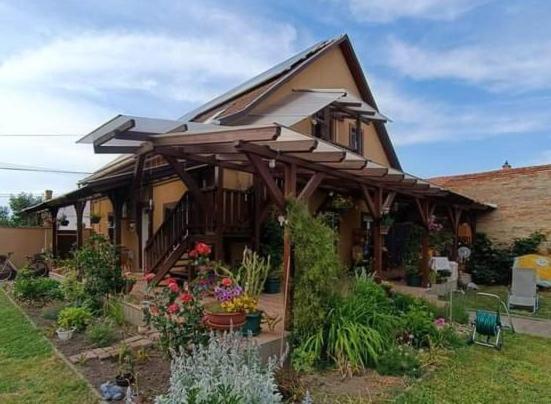 Holt-Tisza Vendeghaz Hotell Szeged Eksteriør bilde