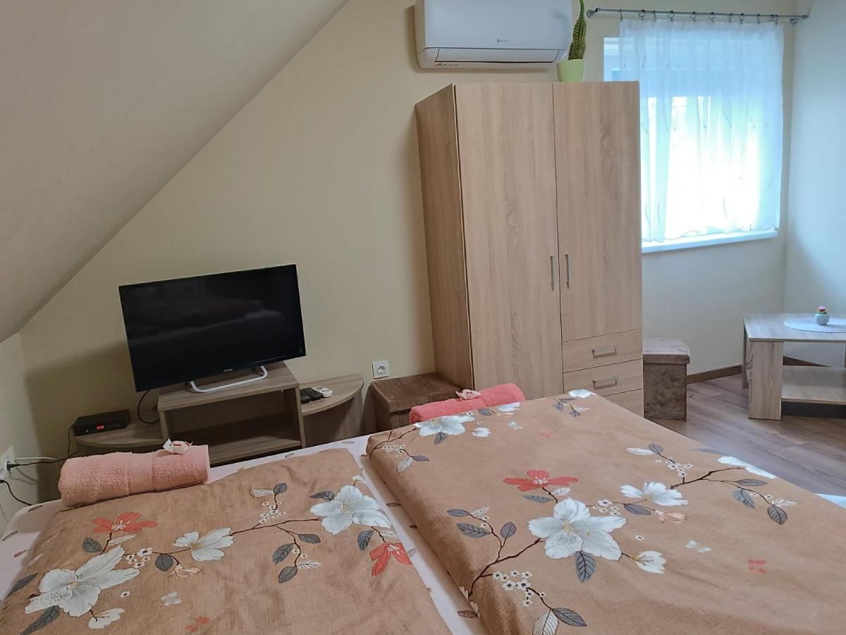 Holt-Tisza Vendeghaz Hotell Szeged Eksteriør bilde